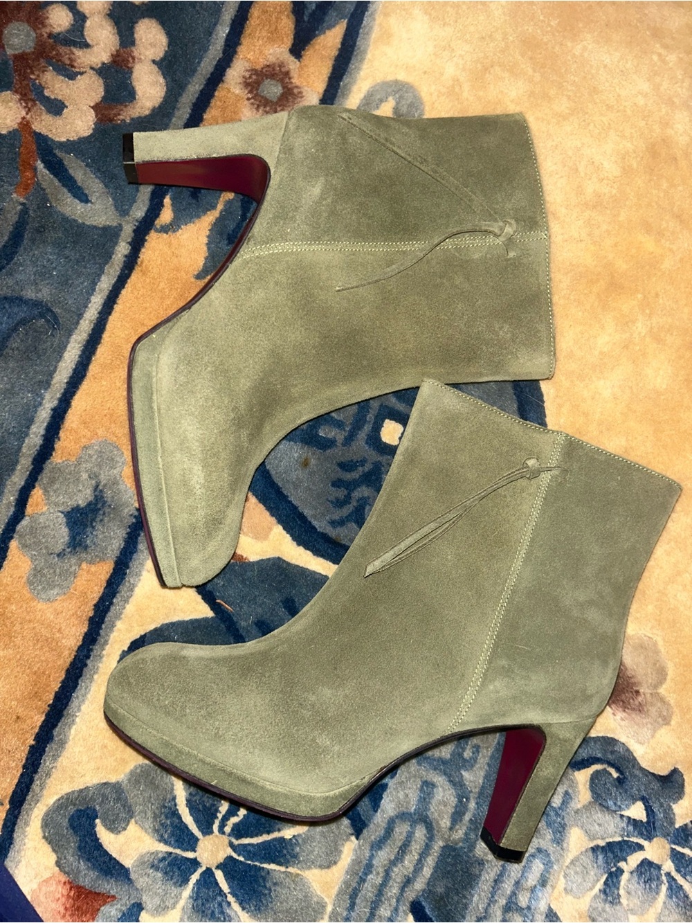 Made in Italy l'autre chose Olive Suede Ankle Booties with Block Heel